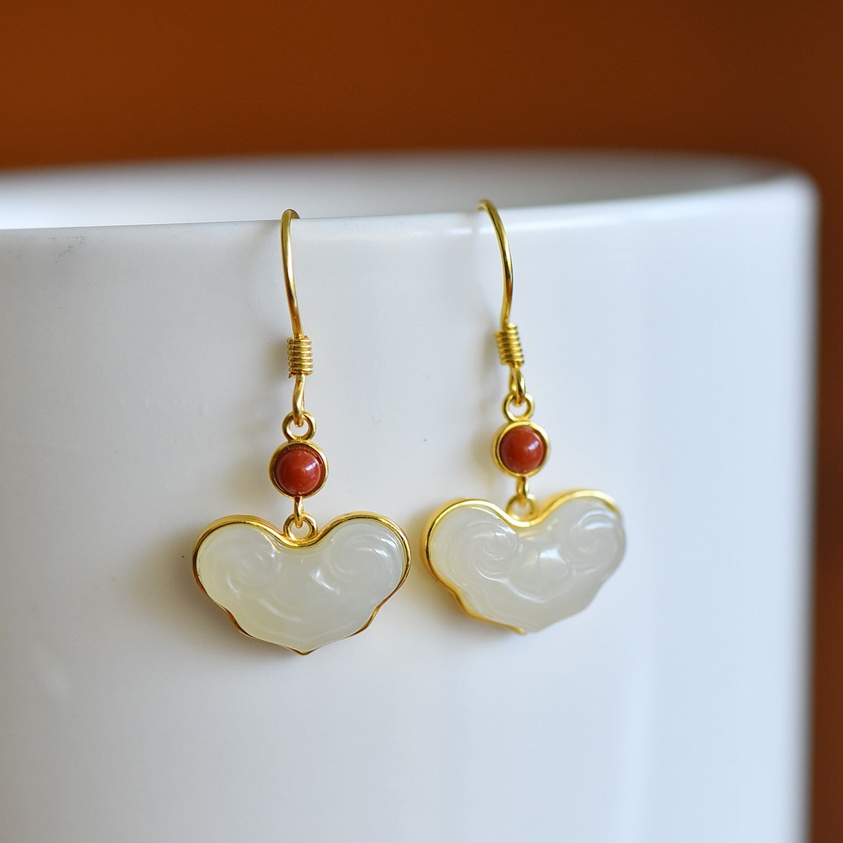 s925 silver-set Hetian jade with Southern red agate Jadeite Earrings · Size 9×14