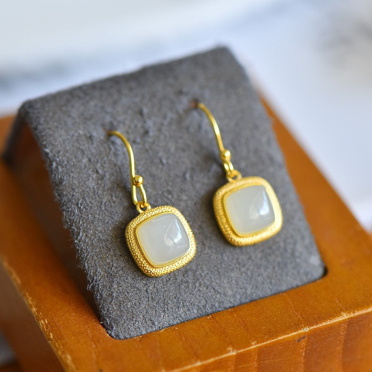 s925 silver-set Hetian jade square domed design plain silver Jadeite Earrings · Size 7×7
