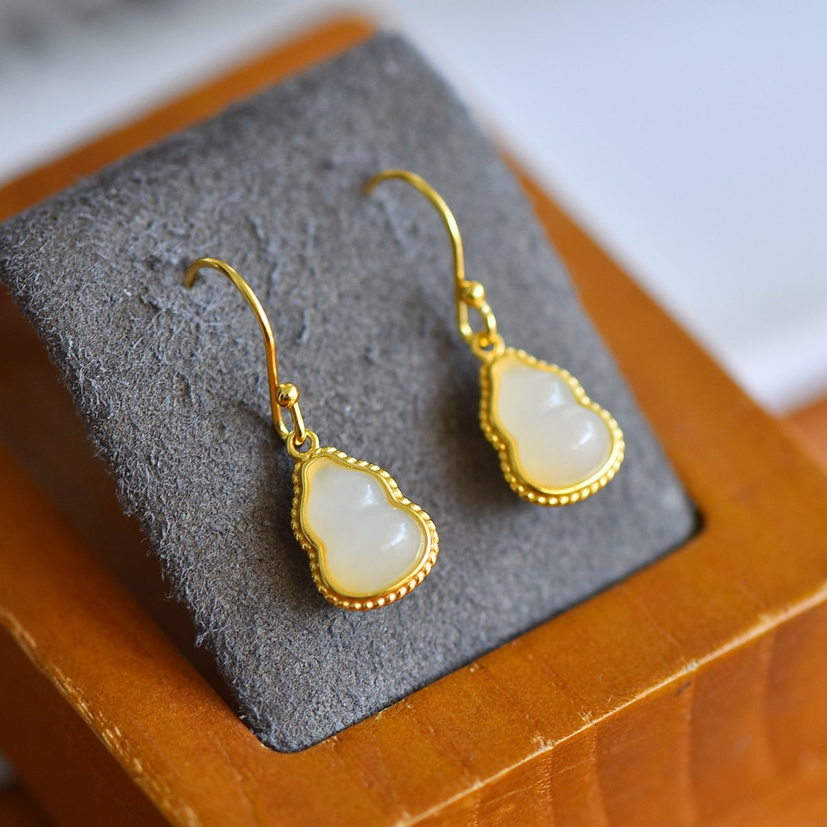 s925 silver-set Hetian jade plain silver Jadeite Earrings · Size 7×10
