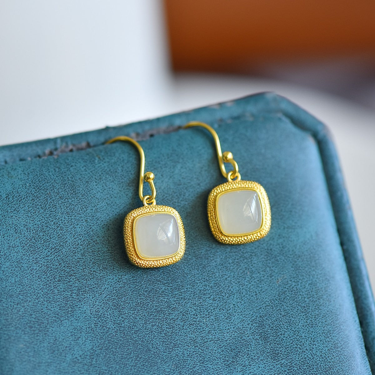 s925 silver-set Hetian jade square domed design plain silver Jadeite Earrings · Size 7×7
