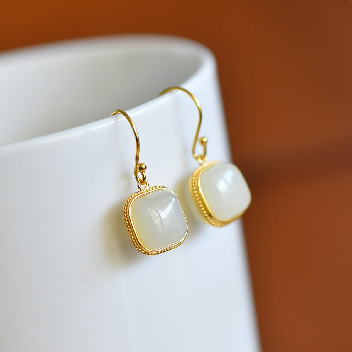 s925 silver-set Hetian jade square domed design plain silver Jadeite Earrings · Size 8×8