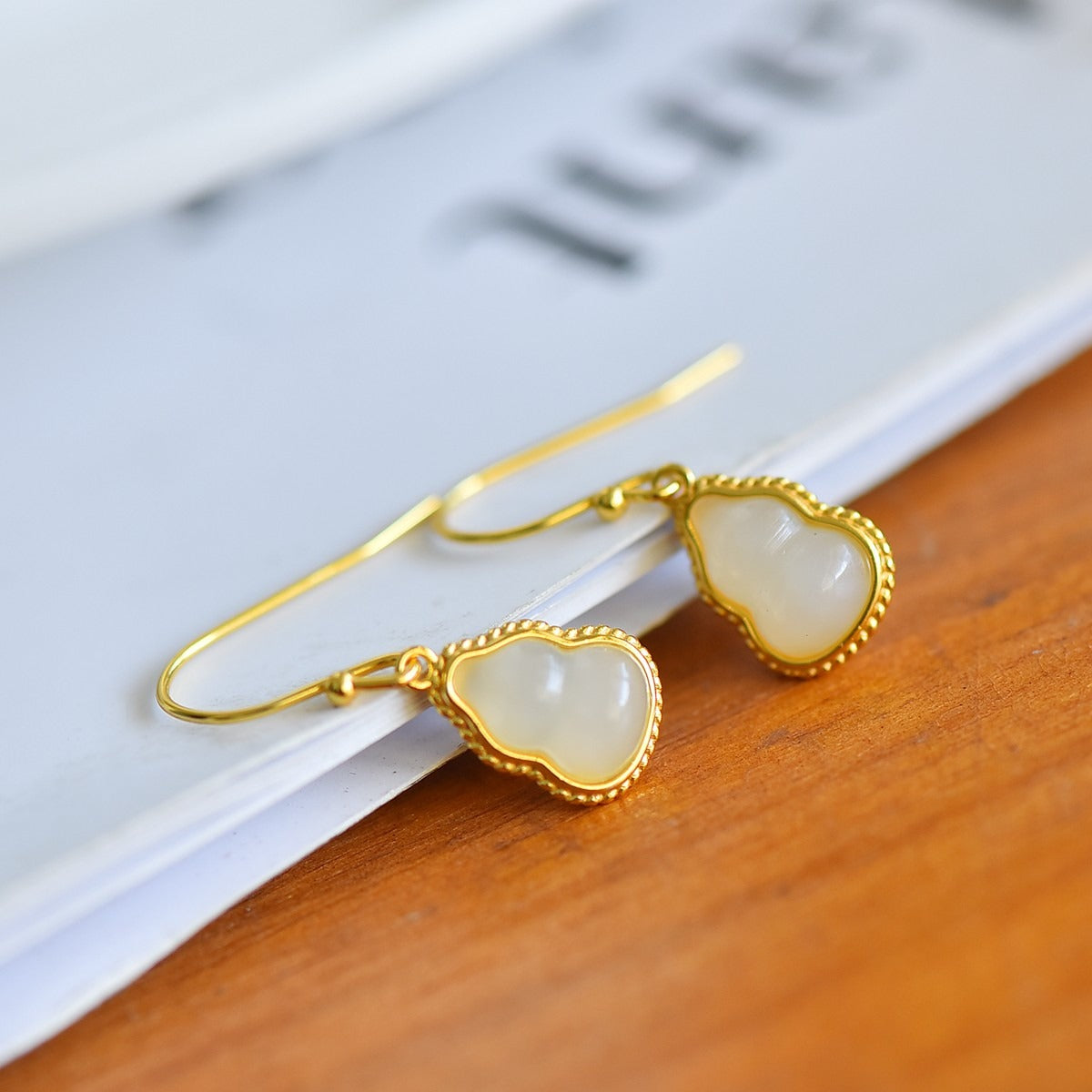 s925 silver-set Hetian jade plain silver Jadeite Earrings · Size 7×10