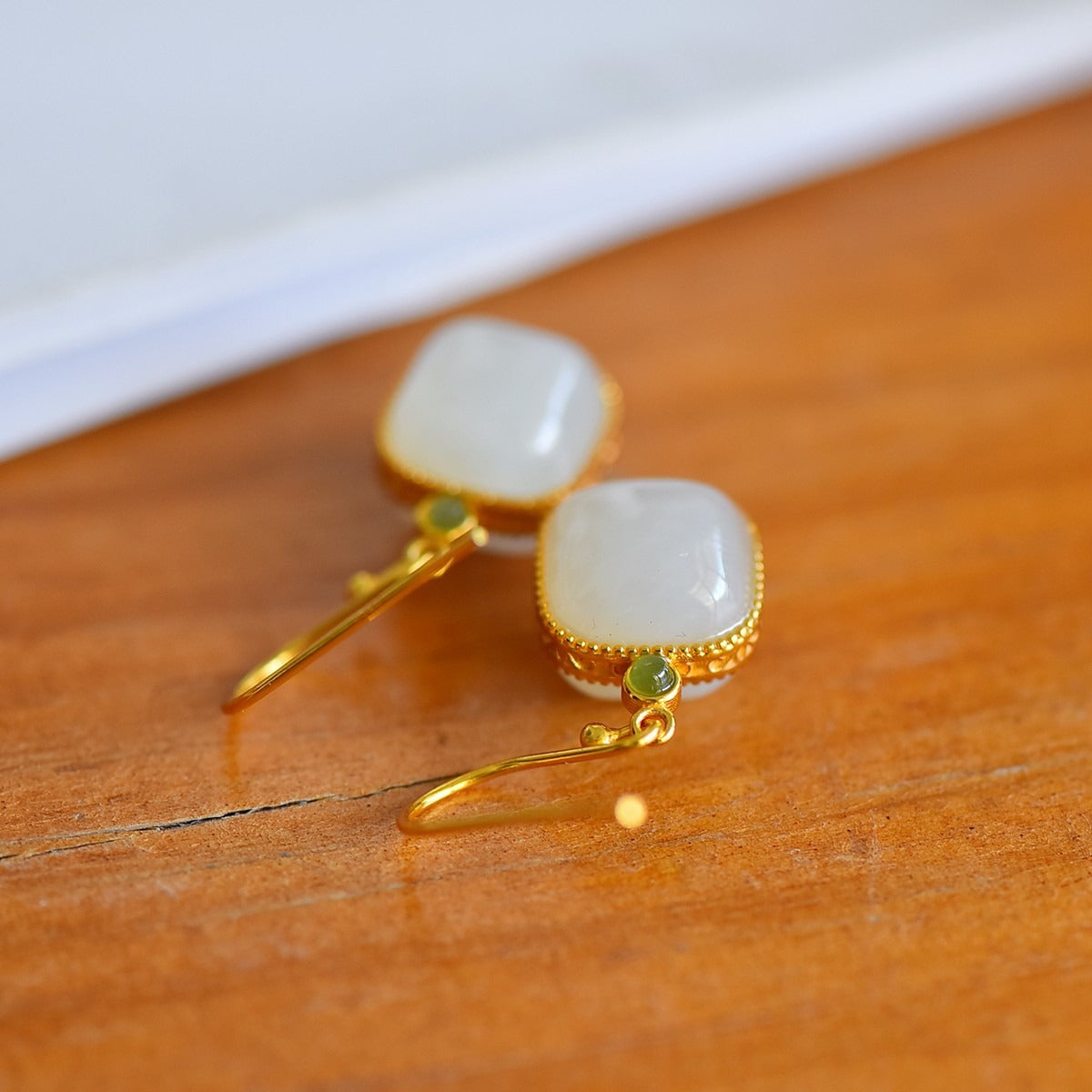 s925 silver-set Hetian jade square domed design Jadeite Earrings · Size 8×8