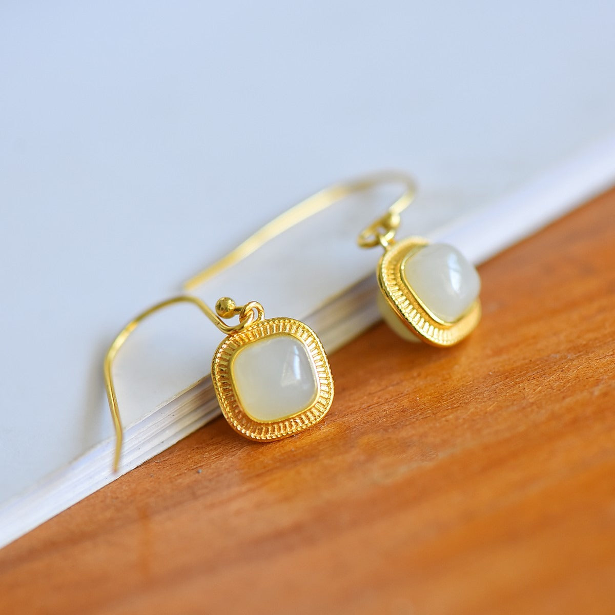 s925 silver-set Hetian jade square domed design plain silver Jadeite Earrings · Size 6×6