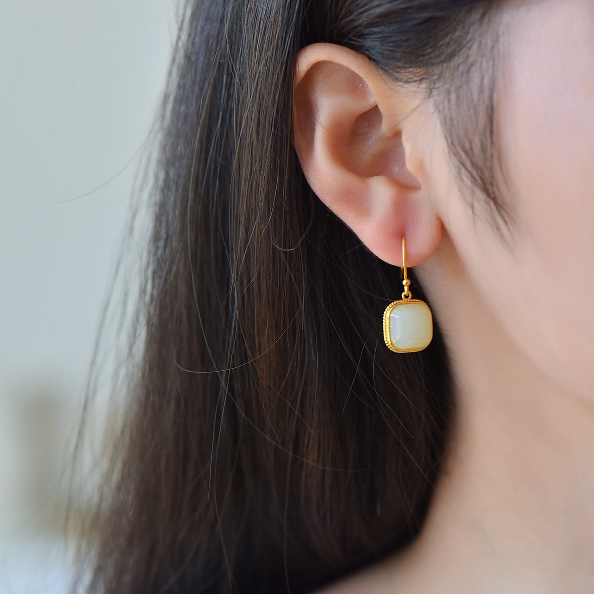 s925 silver-set Hetian jade square domed design plain silver Jadeite Earrings · Size 8×8