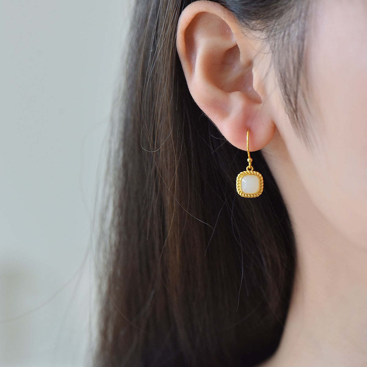 s925 silver-set Hetian jade square domed design plain silver Jadeite Earrings · Size 6×6