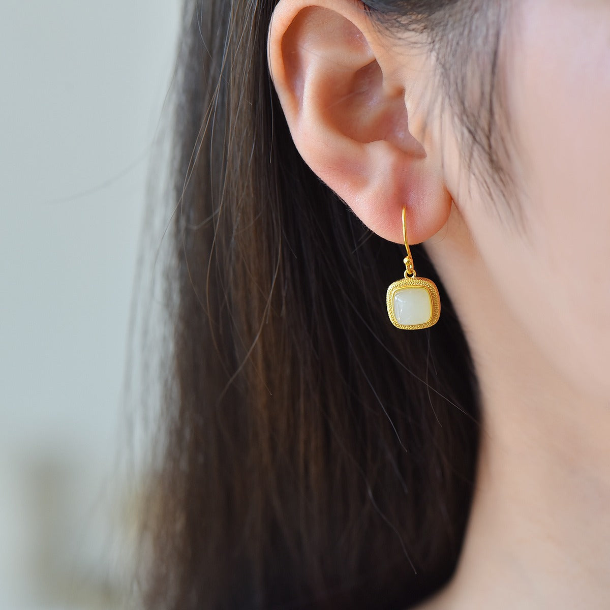 s925 silver-set Hetian jade square domed design plain silver Jadeite Earrings · Size 7×7